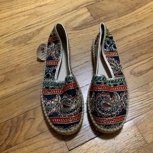 Anthropologie embroidered flats
